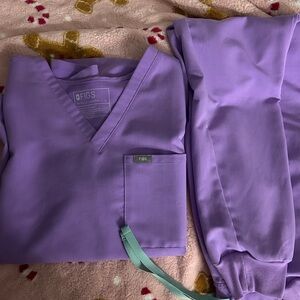 figs lilac dawn scrub set large